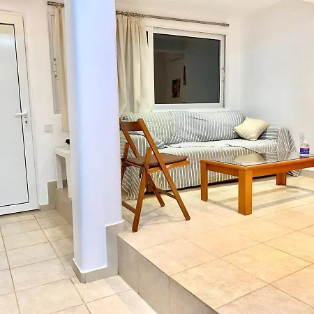 Gorgeous White Marsis In Paros Apartment *