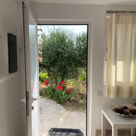 Apartment Gorgeous White Marsis In Paros Isterni (Paros)