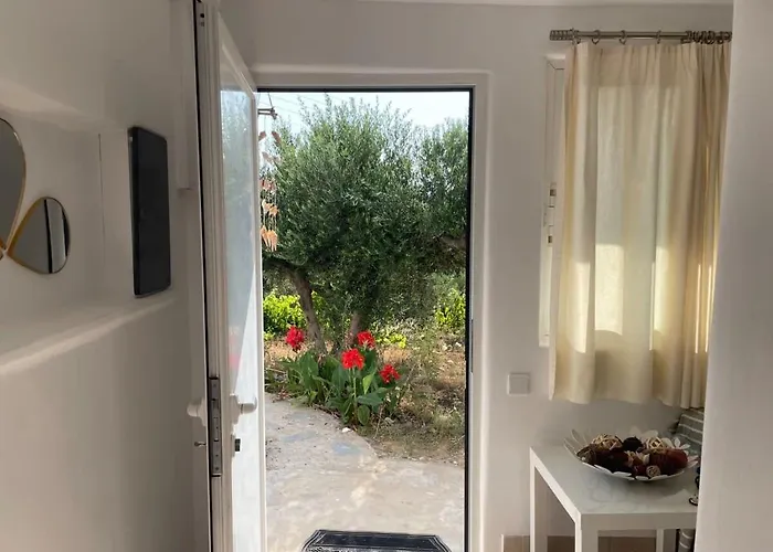 Apartment Gorgeous White Marsis In Paros Isterni (Paros)